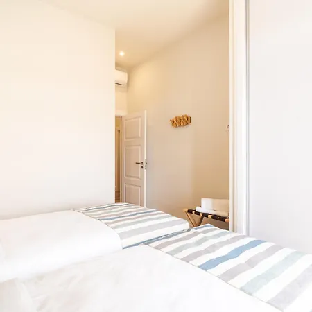 Solar Do Ilheuzinho * Câmara de Lobos